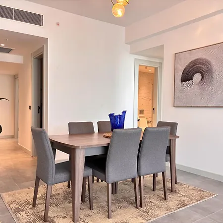 Earthquake-resistant In Sisli Apartment